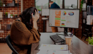 O Fim da Agência Tradicional: Por que 60% do seu Orçamento de Marketing é Dinheiro no Lixo